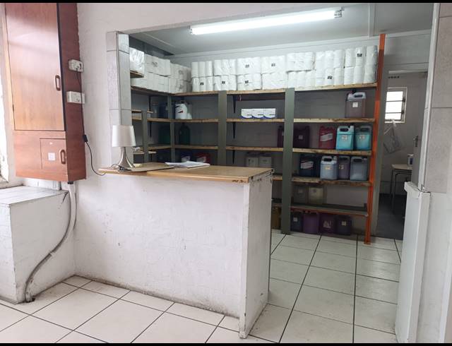 1,061M² WAREHOUSE TO LET IN PINETOWN CENTRAL